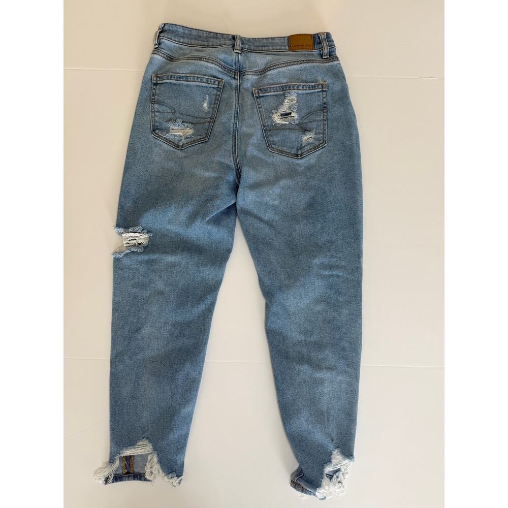 American Eagle Size 8 Short MOM Jean Pants Distressed Women's Denim - Picture 6 of 6